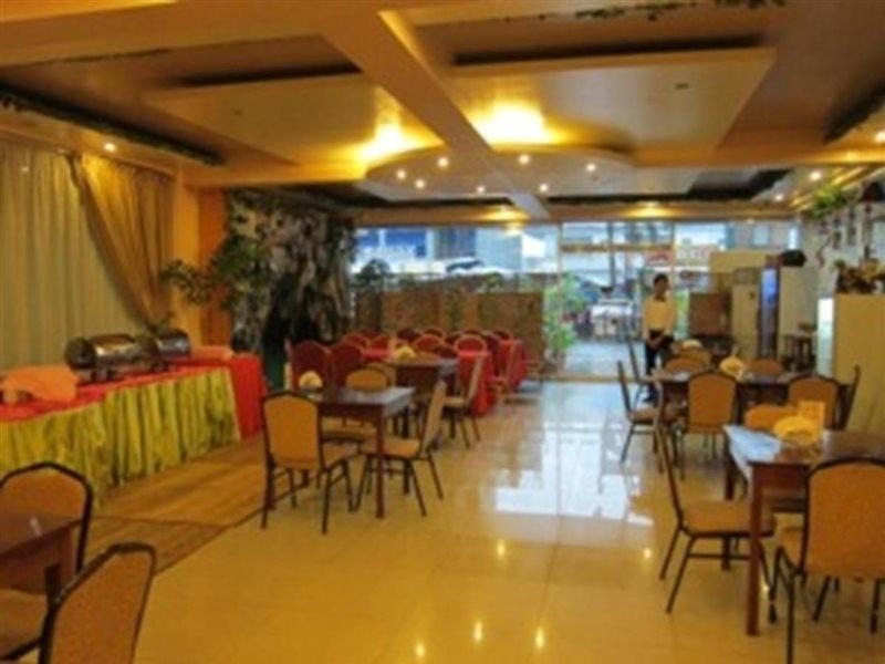 A&A Plaza Hotel Puerto Princesa Esterno foto